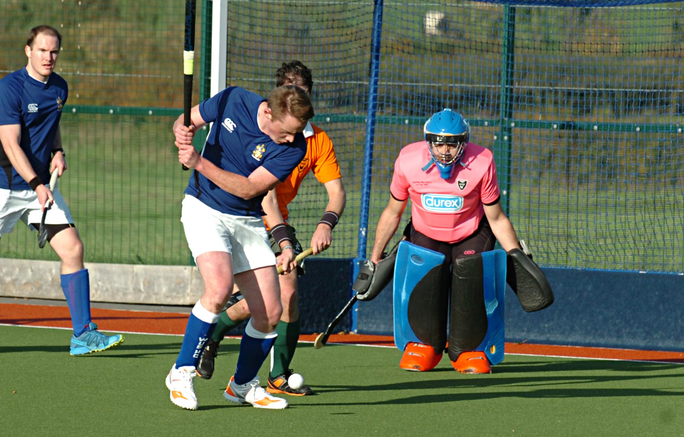 HOCKEY: Wotton go down fighting against South Gloucestershire - Gazette Series