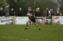 Mike Johnson racing in for Thornbury's first try