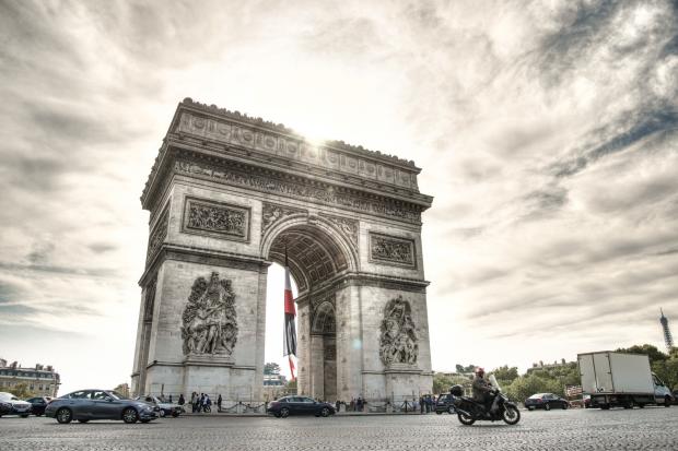 Gazette Series: Merchant logo Arc de Triomphe in Paris. Credit: Canva