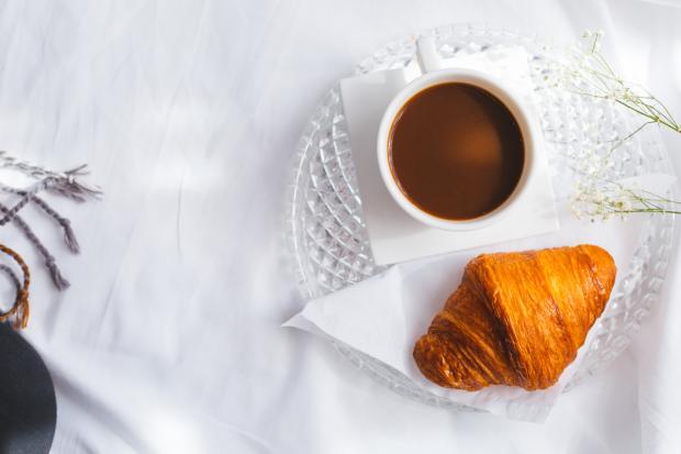 Gazette Series: A croissant and a coffee (Canva)
