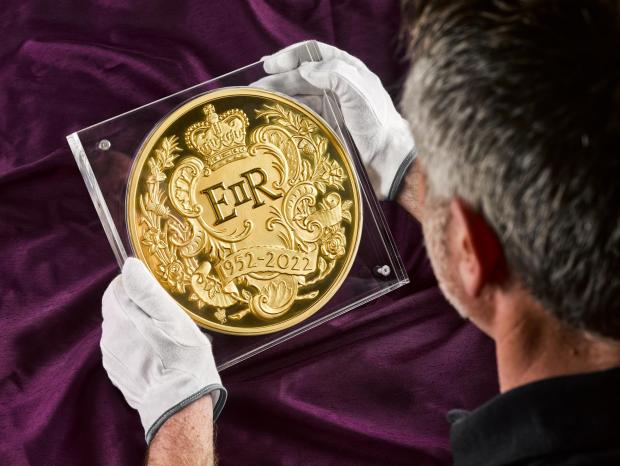Gazette Series:  Largest-ever coin to mark Queen's Platinum Jubilee. Credit: The Royal Mint